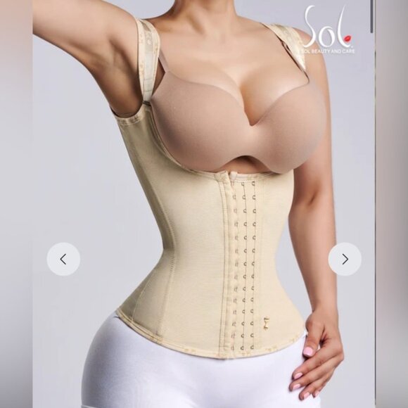 Sol Hourglass Waistcoat in great condition only used couple times. Size S beige. - Picture 1 of 7